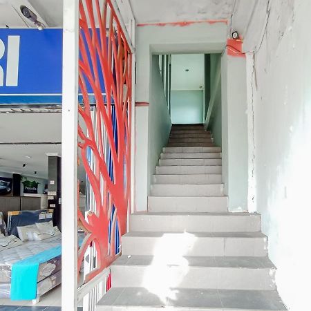Reddoorz Syariah Near Q-Mall Banjarbaru Martapura  ภายนอก รูปภาพ