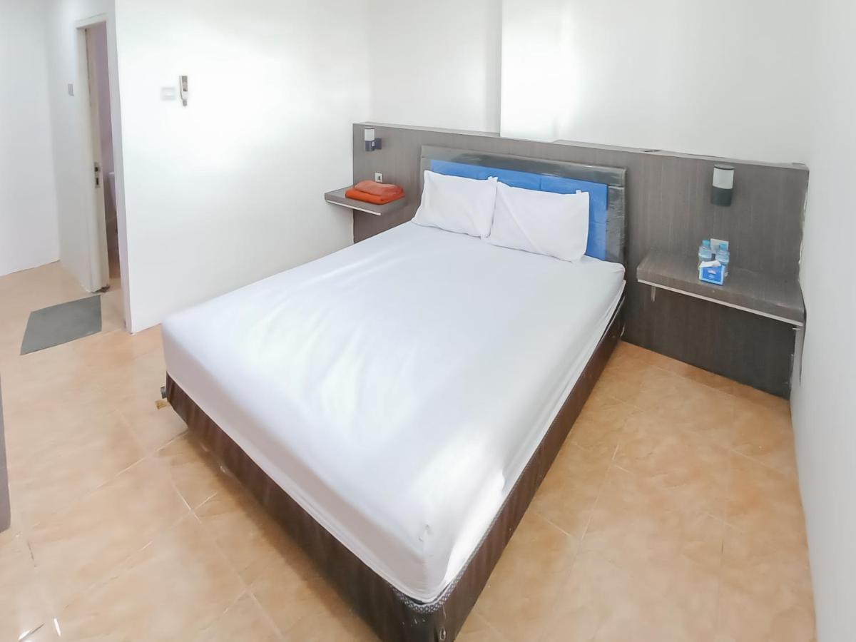 Reddoorz Syariah Near Q-Mall Banjarbaru Martapura  ภายนอก รูปภาพ