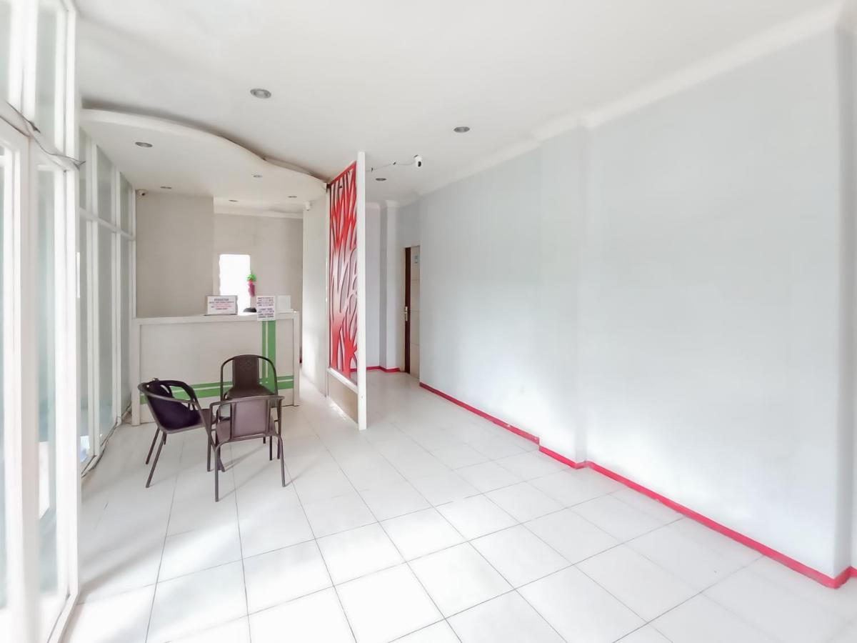 Reddoorz Syariah Near Q-Mall Banjarbaru Martapura  ภายนอก รูปภาพ