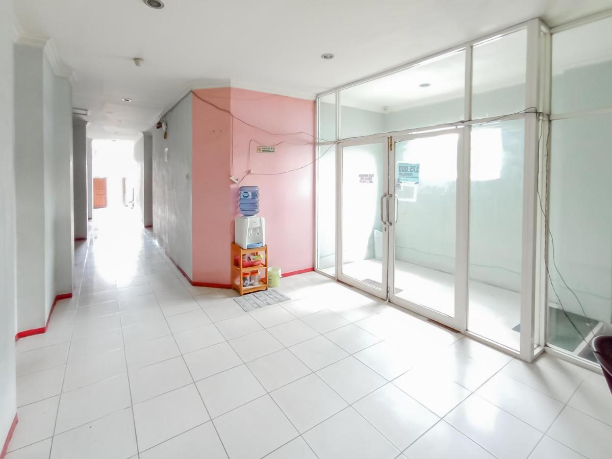Reddoorz Syariah Near Q-Mall Banjarbaru Martapura  ภายนอก รูปภาพ